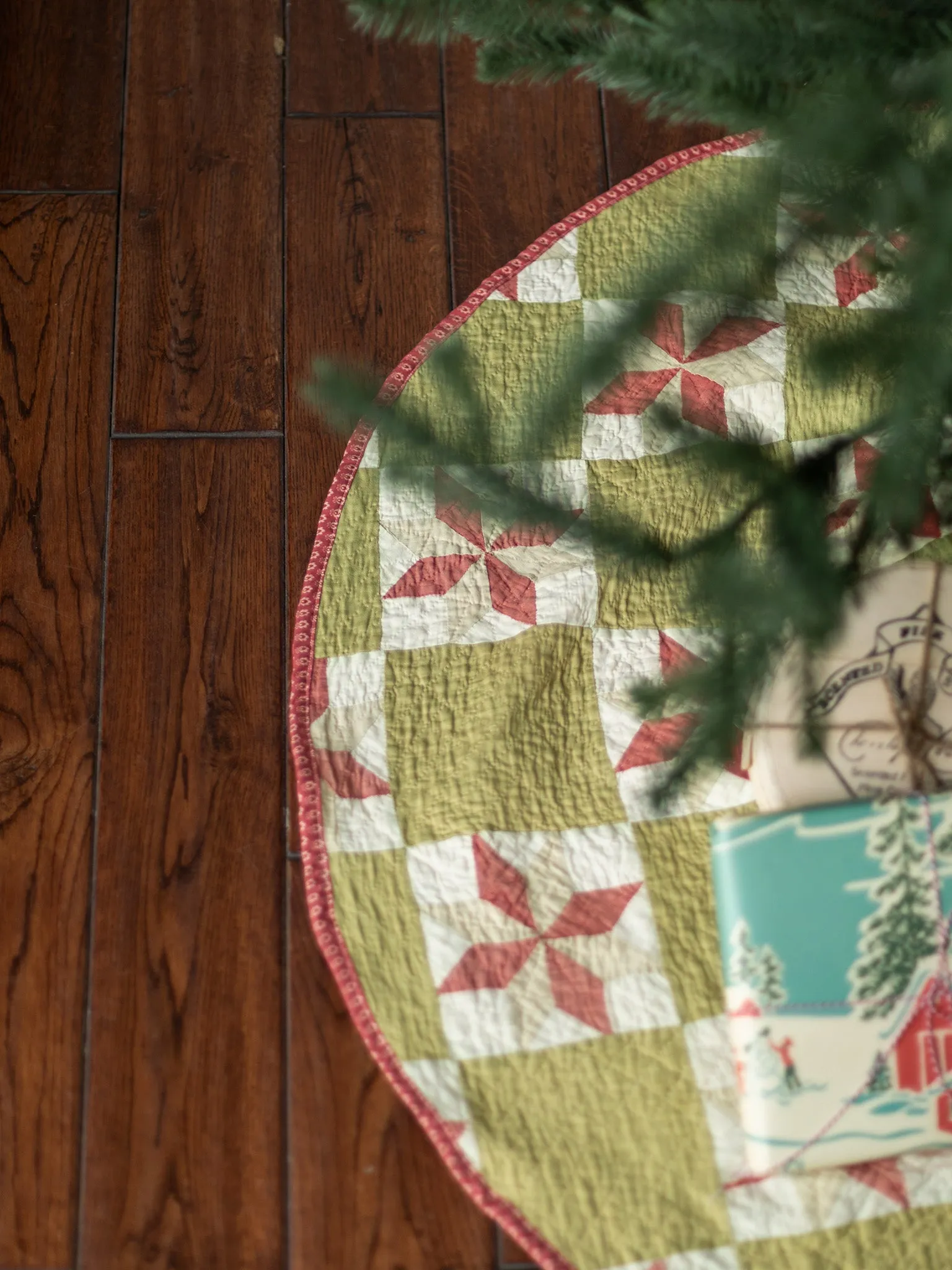 Antique Quilted Tree Skirts