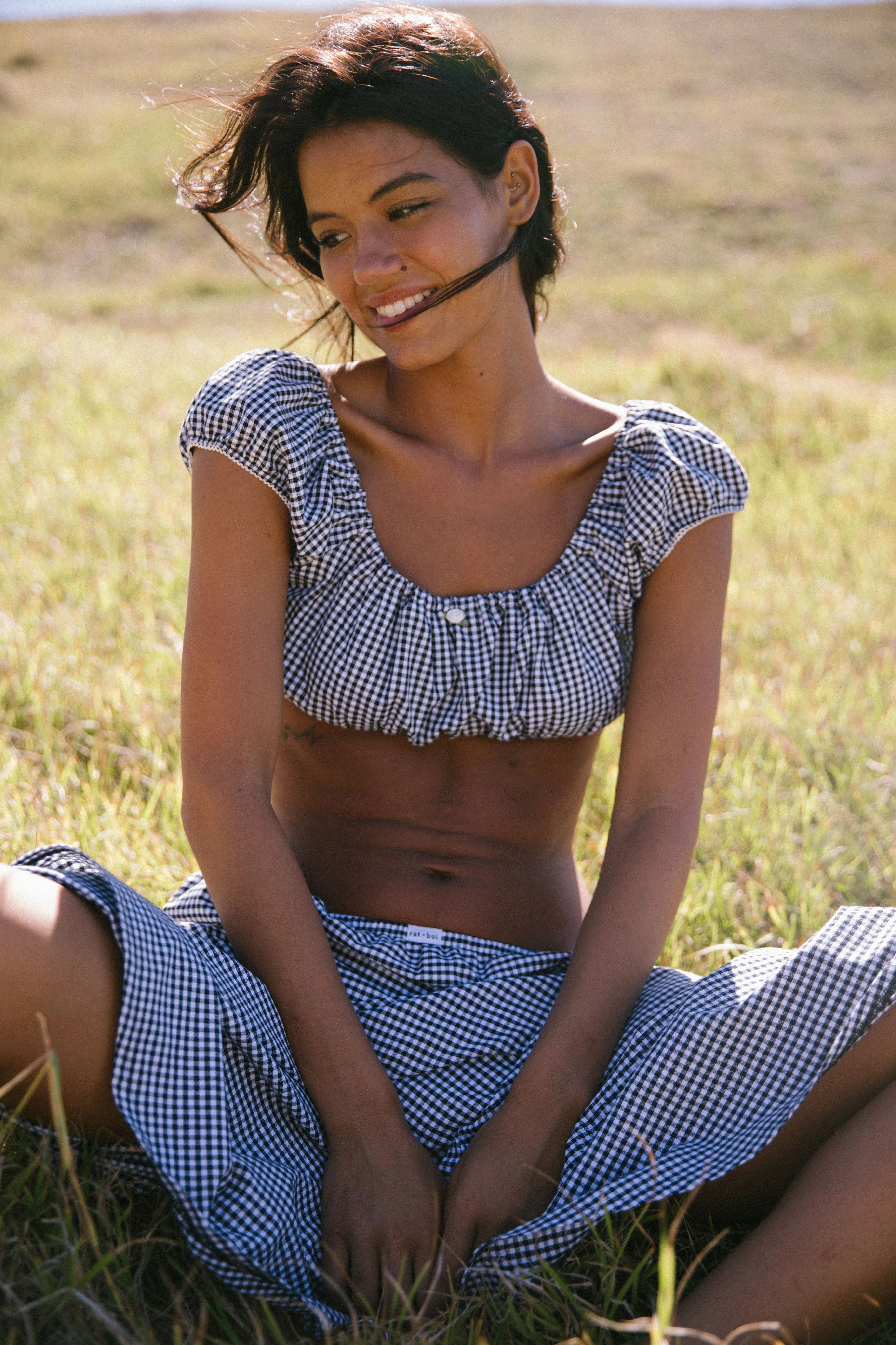 BABYDOLL TOP IN BLACK GINGHAM