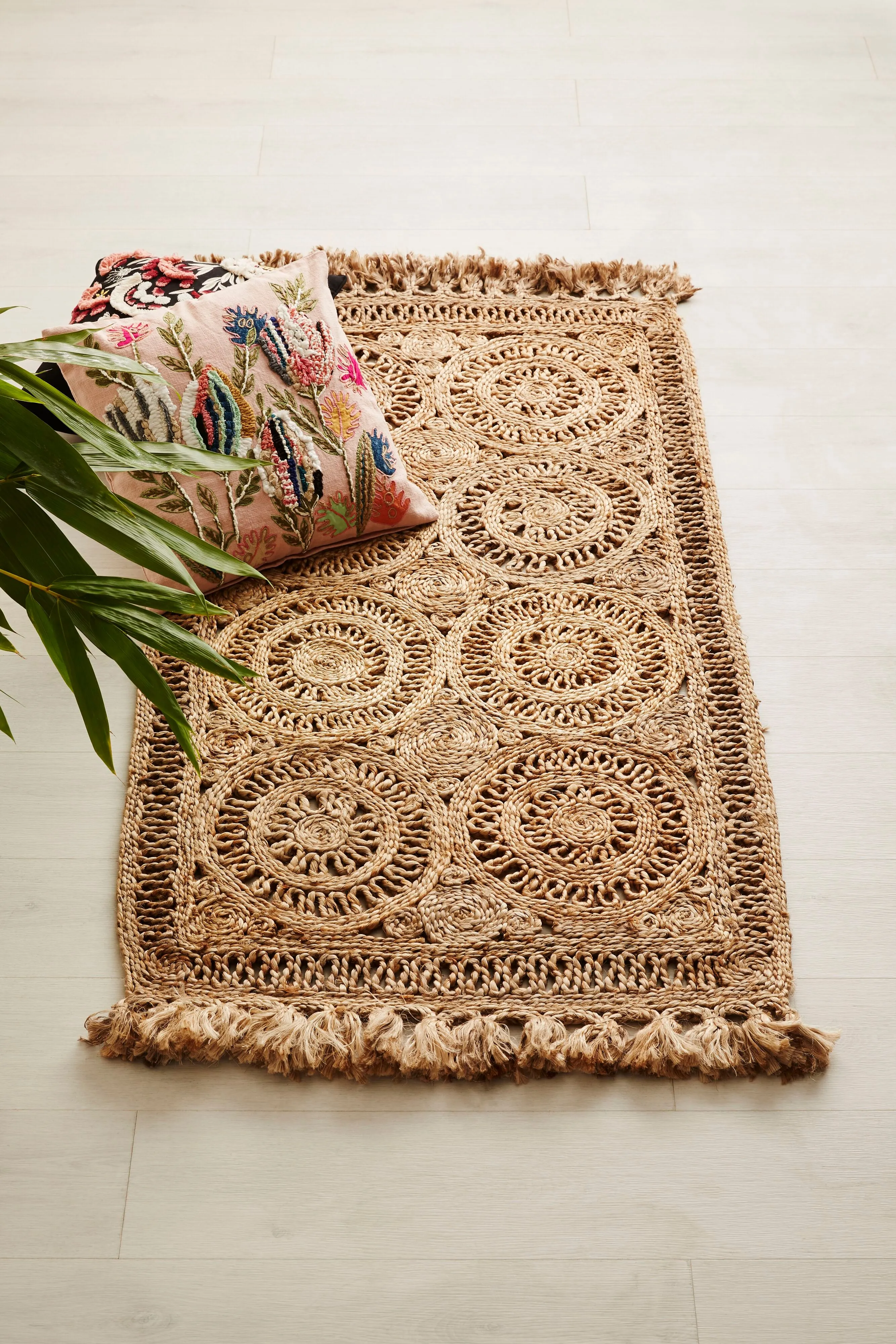 Cochin Circular Natural Hand Stitched Rug 150x80cm