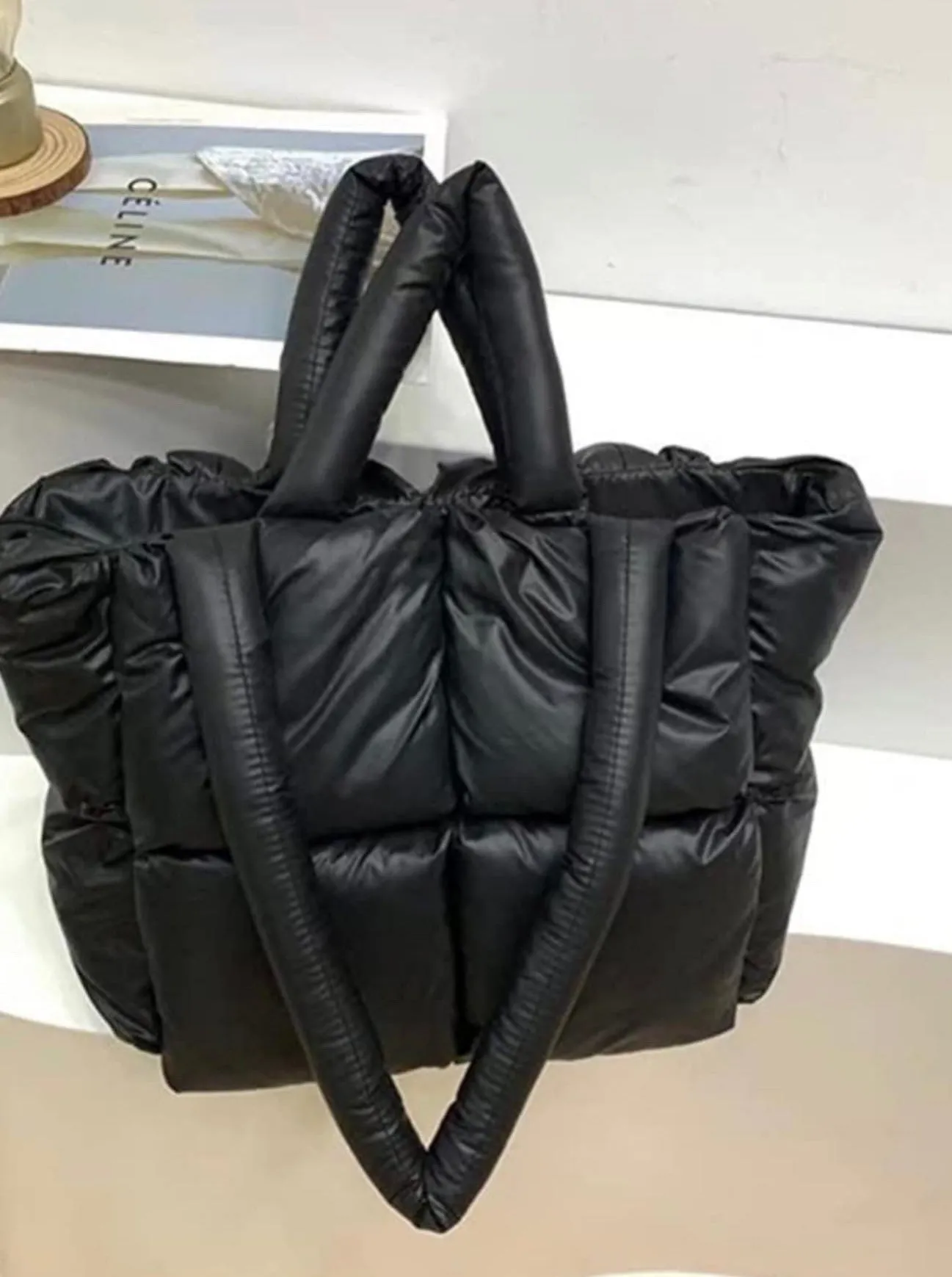Delta handbag