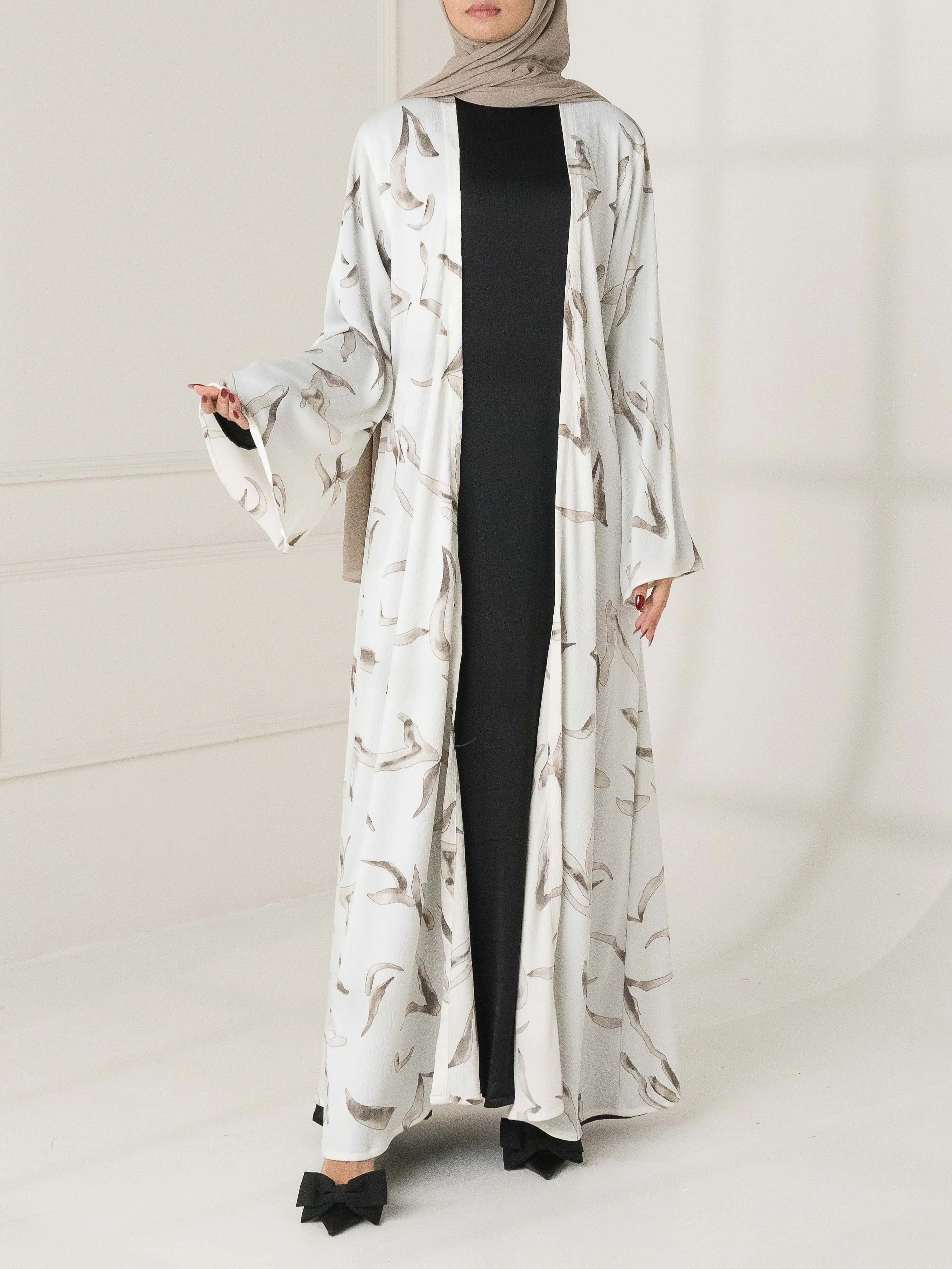 Eimaan Long Jacket - White
