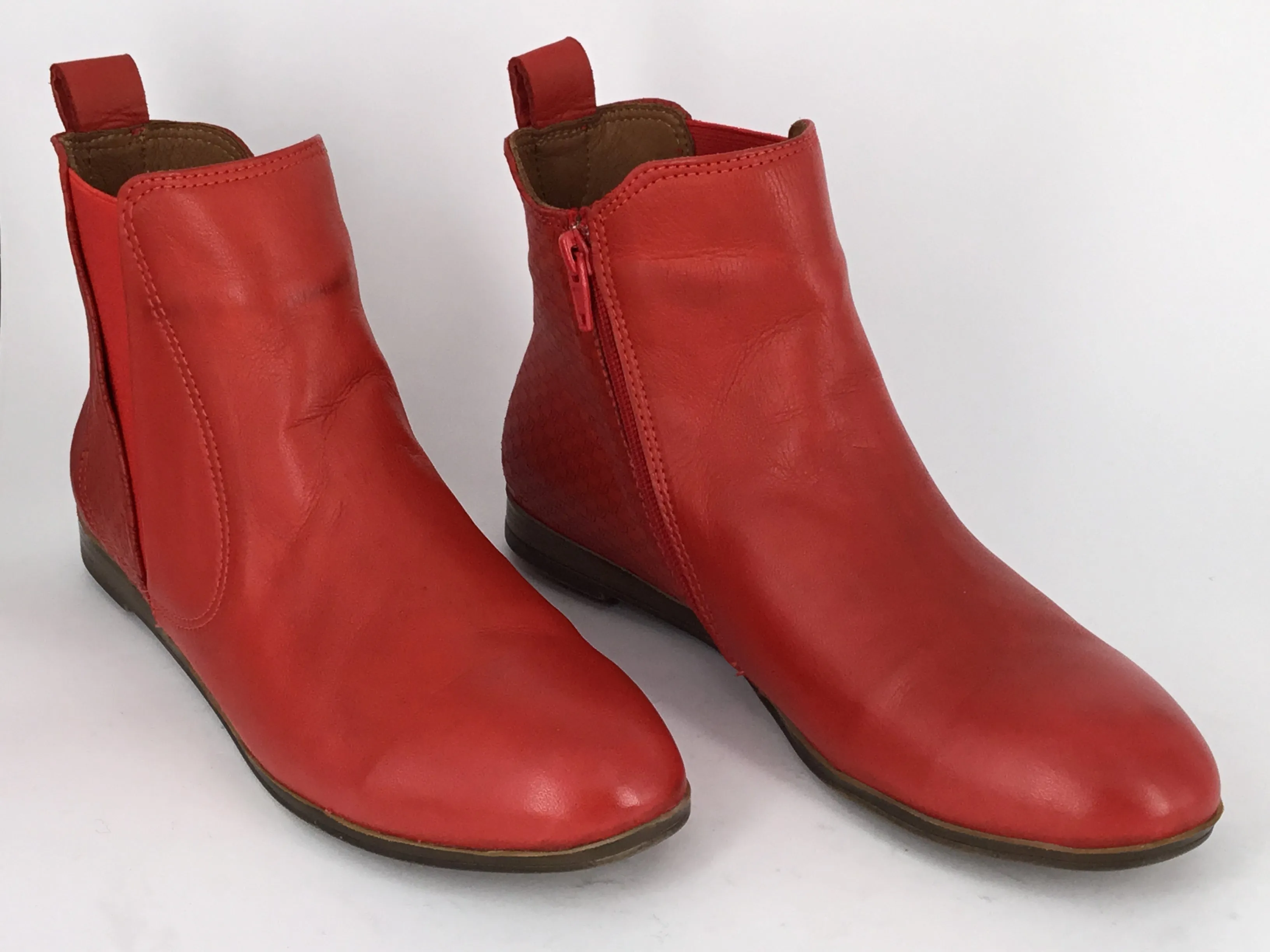 Tango's Brynn available in 3 colours
